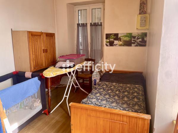 Maison
         6 pièces
        - 113 m² 240 990 €*
