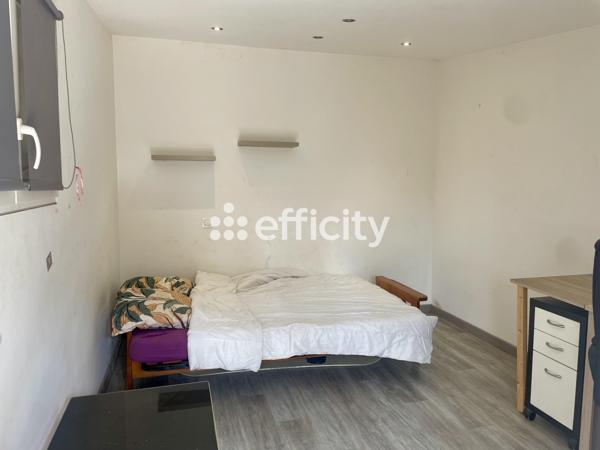 Maison
         6 pièces
        - 113 m² 240 990 €*
