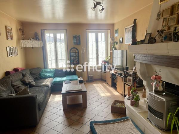 Maison
         6 pièces
        - 113 m² 240 990 €*