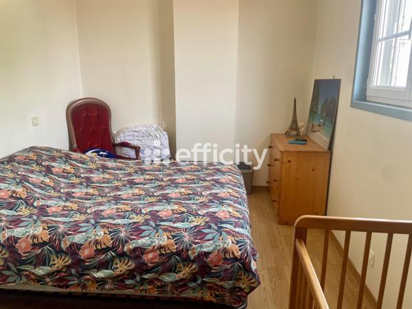 Maison
         6 pièces
        - 113 m² 240 990 €*