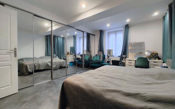 Maison à vendre    7 pièces • 215 m2 Marly-Gomont