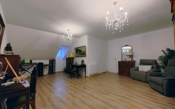 Maison à vendre    7 pièces • 215 m2 Marly-Gomont