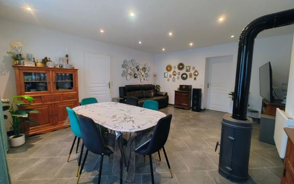 Maison à vendre    7 pièces • 215 m2 Marly-Gomont