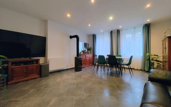 Maison à vendre    7 pièces • 215 m2 Marly-Gomont