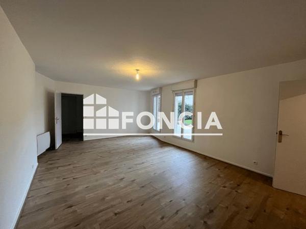 Location Appartement 4 pièces 88.3 m² - 2 PLACE DU MARCHE Dreux 28100