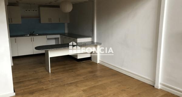 Location Appartement 3 pièces 95.78 m² - Lille 59000