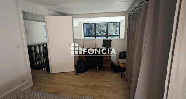 Location Appartement 3 pièces 95.78 m² - Lille 59000