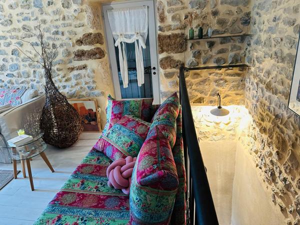 AUTHENTIQUE MAS ARDÉCHOIS AVEC PISCINE