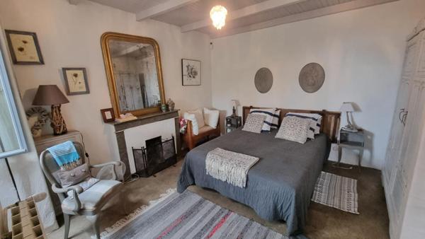 AUTHENTIQUE MAS ARDÉCHOIS AVEC PISCINE