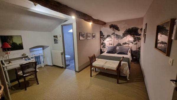 AUTHENTIQUE MAS ARDÉCHOIS AVEC PISCINE