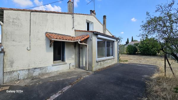 MAISON EN PIERRE A RENOVER