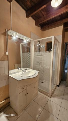 MAISON EN PIERRE A RENOVER