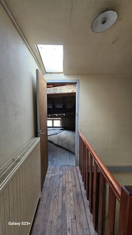 MAISON EN PIERRE A RENOVER