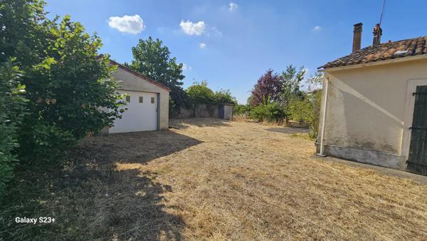 MAISON EN PIERRE A RENOVER