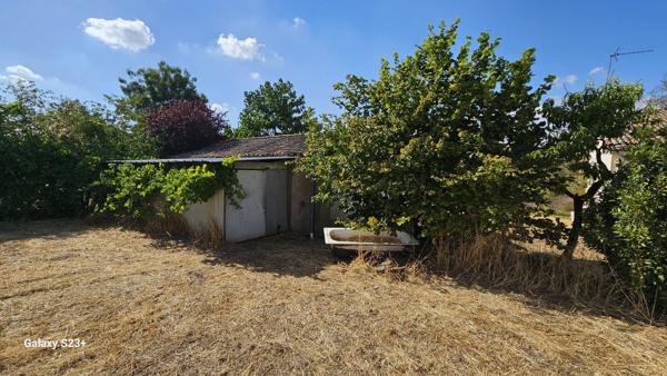 MAISON EN PIERRE A RENOVER
