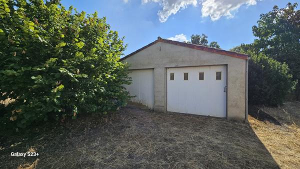 MAISON EN PIERRE A RENOVER
