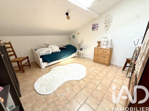 Maison à vendre 16 pièces 282 m² Malataverne