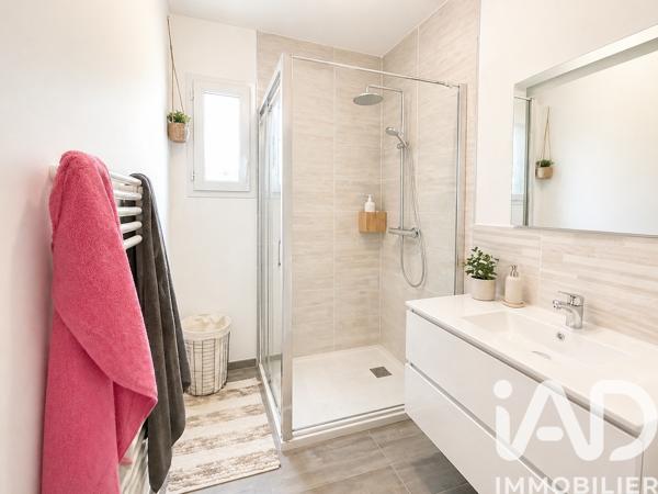 Maison à vendre 16 pièces 282 m² Malataverne
