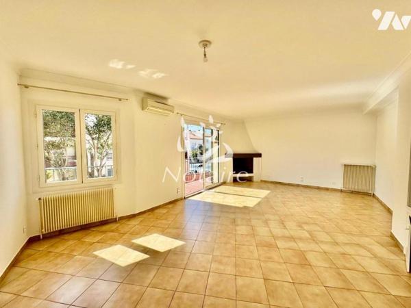 Perpignan Kennedy – Ensemble immobilier avec appartement T4, T2 loué, local indépendant et garage.