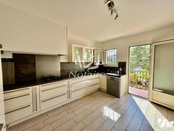 Perpignan Kennedy – Ensemble immobilier avec appartement T4, T2 loué, local indépendant et garage.