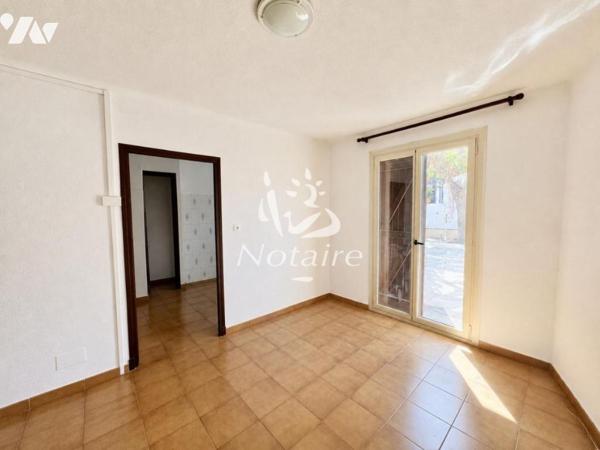 Perpignan Kennedy – Ensemble immobilier avec appartement T4, T2 loué, local indépendant et garage.
