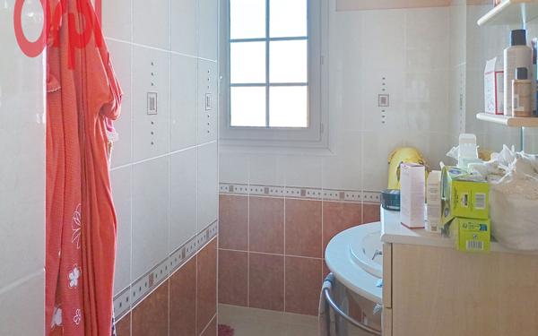 Maison à vendre    5 pièces •  Areines