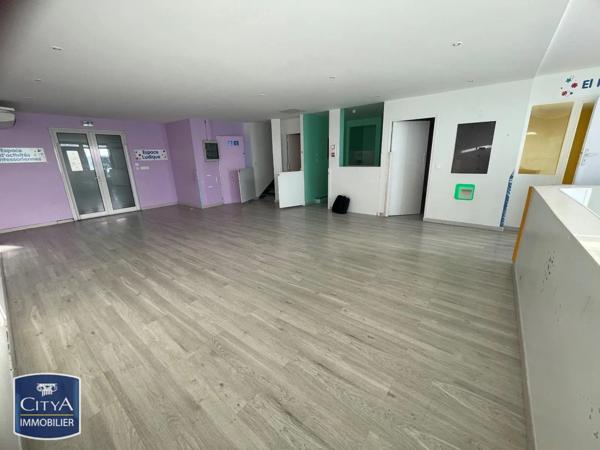 Local commercial à vendre 210m²