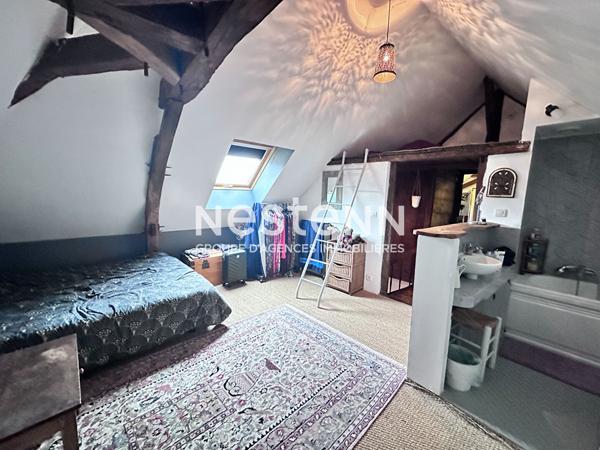 Vente jolie maison en pierre de taille de 209 m² avec 4 chambres à Jupilles (72500)