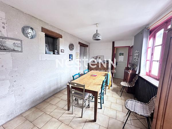 Vente jolie maison en pierre de taille de 209 m² avec 4 chambres à Jupilles (72500)