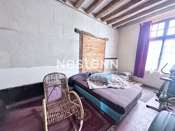Vente jolie maison en pierre de taille de 209 m² avec 4 chambres à Jupilles (72500)