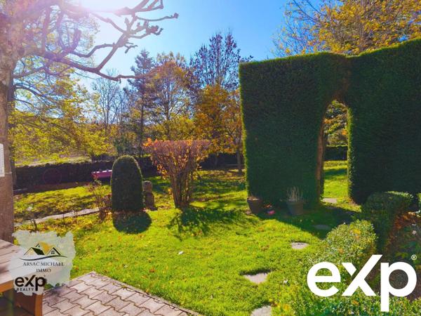 Maison en pierre au calme