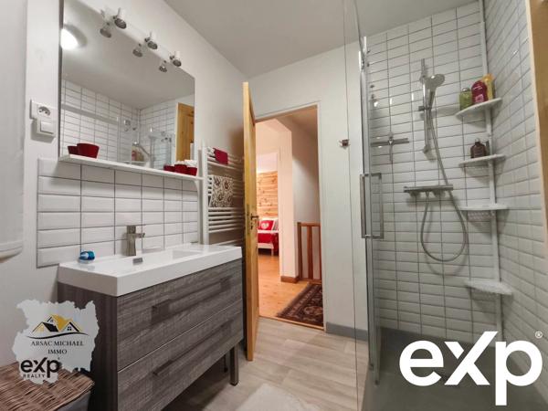 Maison en pierre au calme