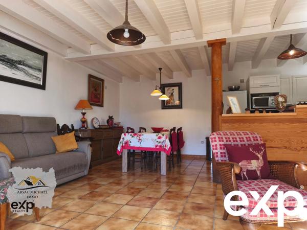 Maison en pierre au calme