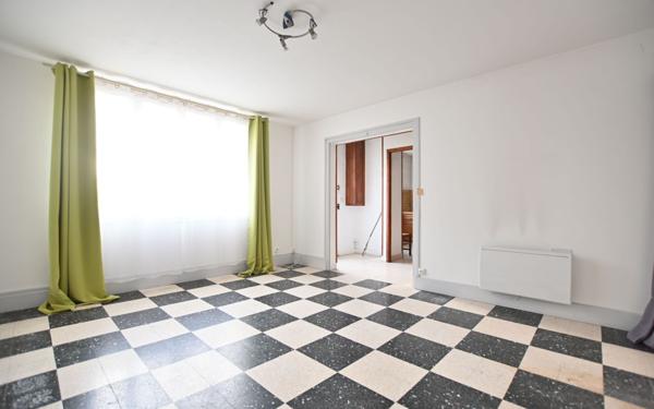 Maison à vendre    6 pièces •  Abbeville