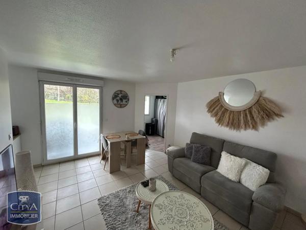 Appartement à louer 2 pièces 53.6m² Hénin-Beaumont (62110)