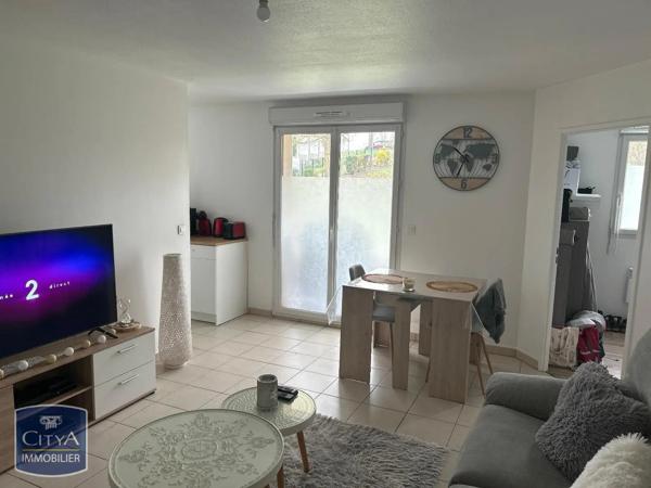 Appartement à louer 2 pièces 53.6m² Hénin-Beaumont (62110)