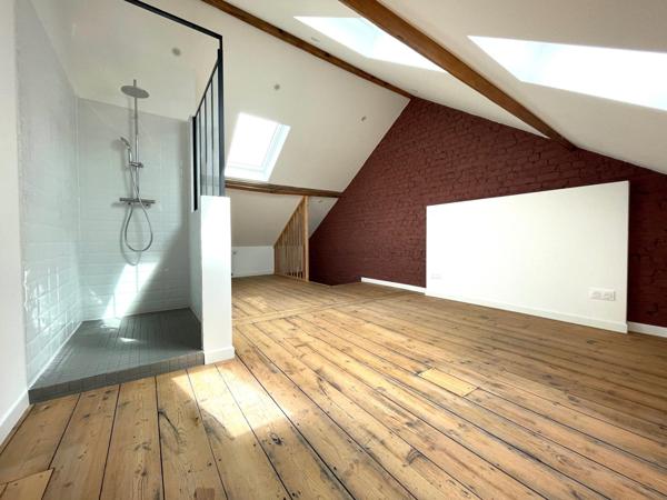 Maison 1930 rénovée avec extérieur – Lille / Lomme