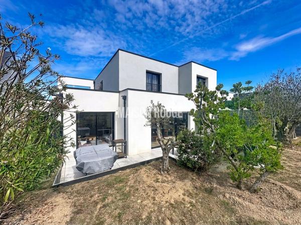 Maison récente 2018 - Parfait état - 4 chambres - Jardin arboré