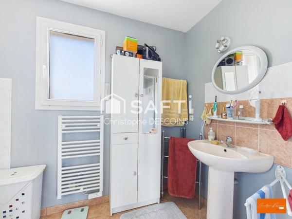 Pavillon familial tout confort à La Bazoge-Montpinçon