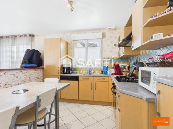 Pavillon familial tout confort à La Bazoge-Montpinçon