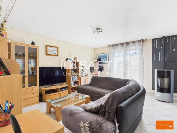 Pavillon familial tout confort à La Bazoge-Montpinçon