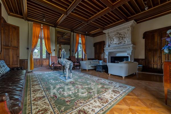 Exceptionnel château à proximité des plages