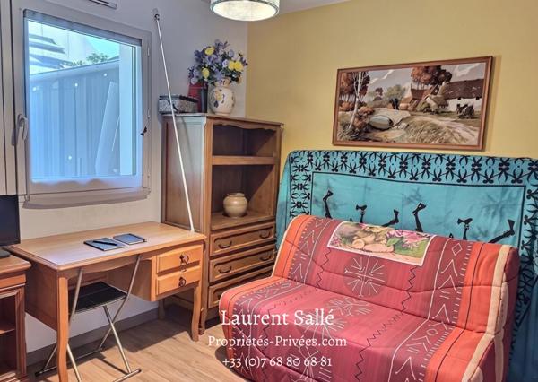 Maison contemporaine de plain-pied de 2019, proche du centre-ville