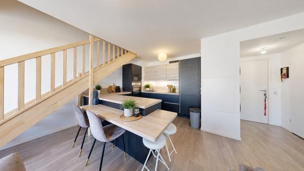 Superbe Duplex F4 (2023) avec 2 Places de Parking ? Sous Garantie Décennale à Le Mesnil-en-Thelle (DPE A)