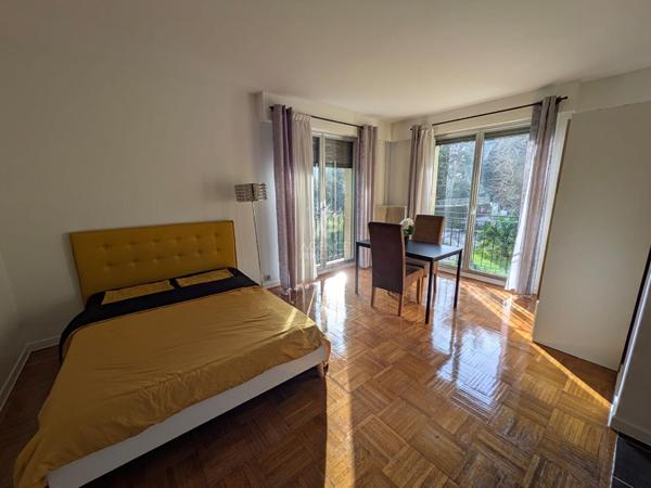 STUDIO MEUBLE A LOUER- LE PECQ Loyer 780 €/mois charges comprises **  - Référence  18490