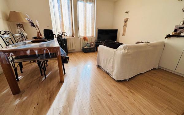 Maison à vendre    3 pièces • 95 m2 Saint-Quentin