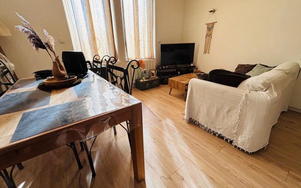 Maison à vendre    3 pièces • 95 m2 Saint-Quentin