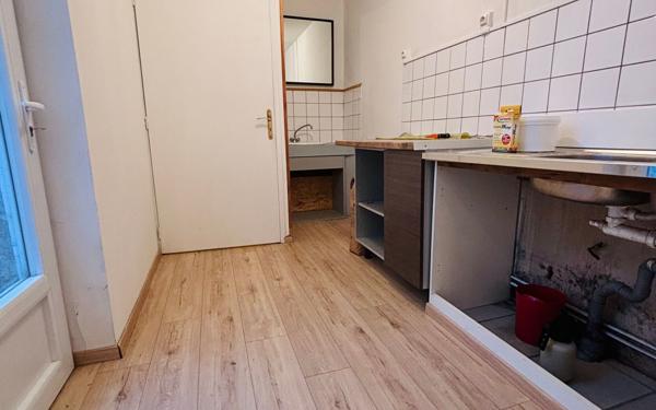 Maison à vendre    3 pièces • 95 m2 Saint-Quentin