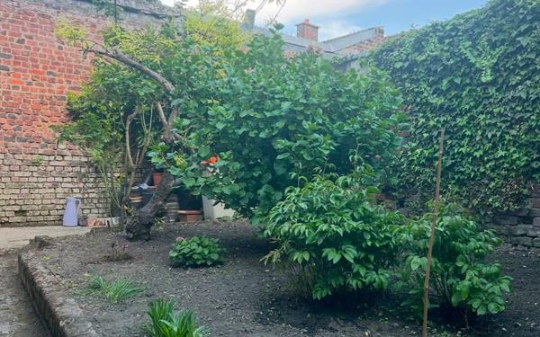 Maison à vendre    3 pièces • 95 m2 Saint-Quentin