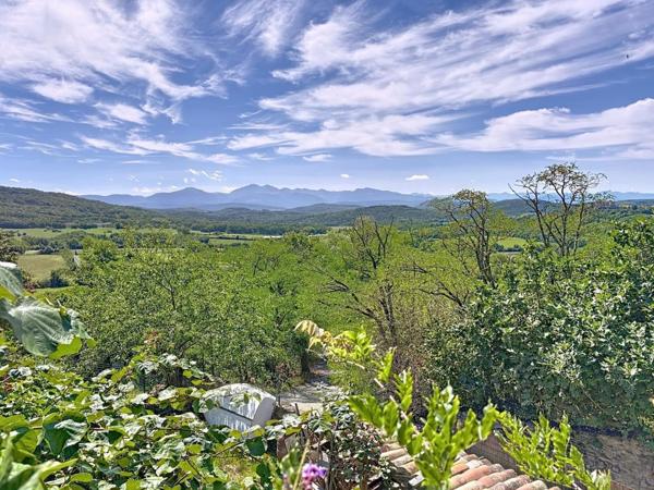 Faibles charges, confort moderne et cadre paisible : un bien rare à saisir rapidement.